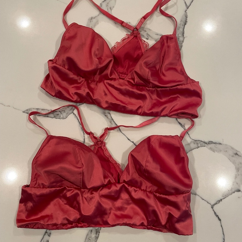 Victoria Secret bralette - Set of 2